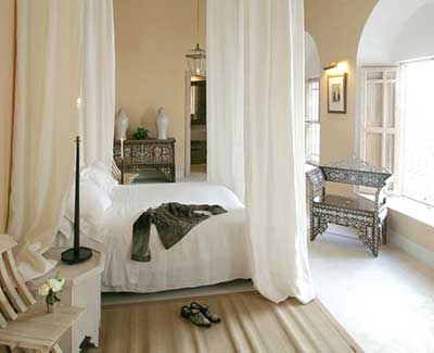 Irresistable-boutique-400
